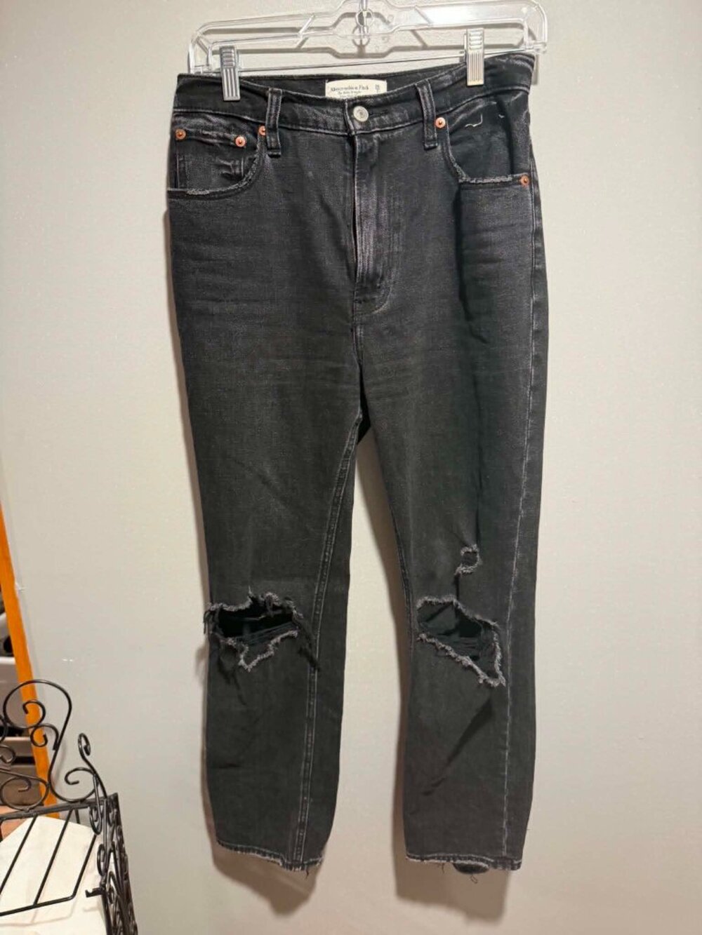 Abercrombie & Fitch Distressed Jeans Size 2